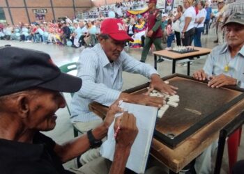 Minppal otorgó combos de alimentos a abuelos del estado Lara (+Fotos)