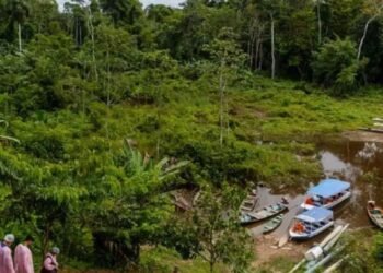 Activan vuelos de ayuda social hacia asentamientos indígenas del estado Amazonas