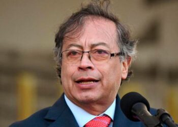 Petro: No quiero reelegirme, pero no descarto una asamblea constituyente en un futuro