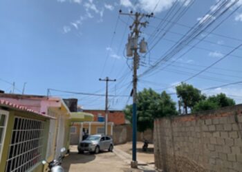 Vecinos del sector 3A de Las Casitas piden solución definitiva a las fallas eléctricas
