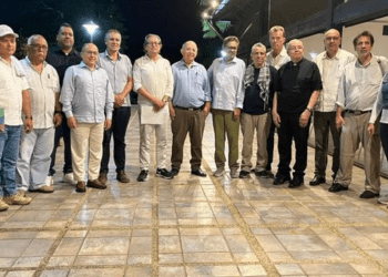 Gobierno y disidencia de FARC de Iván Márquez inician diálogos de paz este mes en Caracas