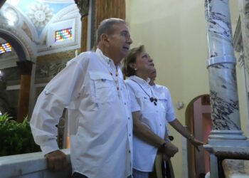 González Urrutia hace su penúltima parada de campaña en Zulia, el estado que da más votos