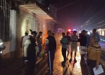 Caída de tendido eléctrico dejó 10 viviendas afectadas y una mujer herida en Guanipa