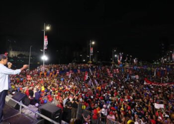 El chavismo reunió a una multitud en Caracas para el cierre de campaña de Nicolás Maduro