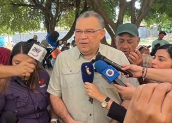 Enrique Márquez dice que el chavismo suprimió derechos de los trabajadores