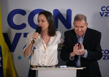<strong>Oposición convocó a realizar Asambleas Ciudadanas en todo el país y chavismo marchará hasta Miraflores</strong>