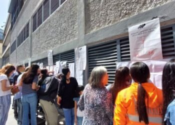 Por el Municipio Chacao pasó María Corina Machado para incentivar el voto