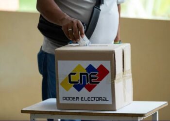 Centro Carter, Copppal y candidatos presidenciales piden al CNE publicar resultados y permitir auditorias (+Fotos)