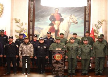 Funcionarios de la FANB rechazan comunicado de los opositores Machado y González Urrutia