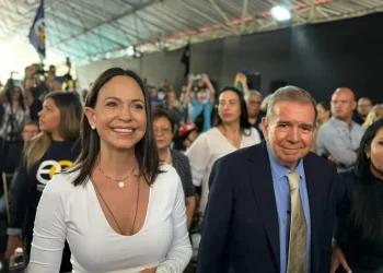 Tarek William Saab niega que haya orden de detención contra Machado y González Urrutia