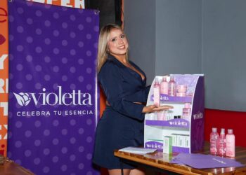 Violetta Cosméticos llega a Venezuela
