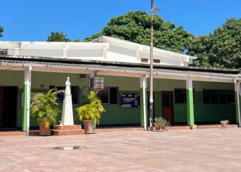 U.E. Nuestra Señora  del Valle abrió clases de educación básica