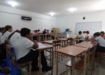 Este lunes aumentó la asistencia en planteles de Sotillo, pero aún no llega a 100%