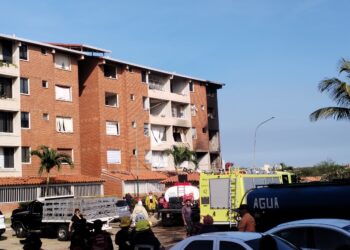 Una mujer murió tras explosión en apartamento de La Estancia, en Barcelona (+Video)