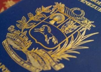 ALAV señaló que venezolanos no tuvieron tiempo de adecuarse a medida sobre el pasaporte
