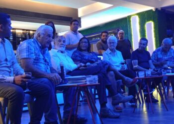 Tertulia en Carúpano debatió sobre el pasado, presente y futuro del turismo en la zona de Paria