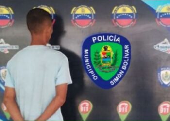 Funcionarios frustraron robo y arrestaron a un joven en Barcelona