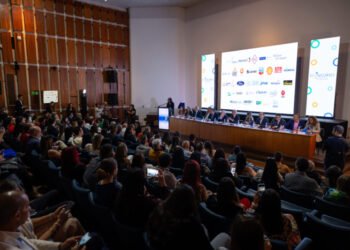 Coca-Cola FEMSA Venezuela entrega premio Efecto FEMSAción 2024 a la Fundación Tapas y Botellas por Vidas (+Fotos)