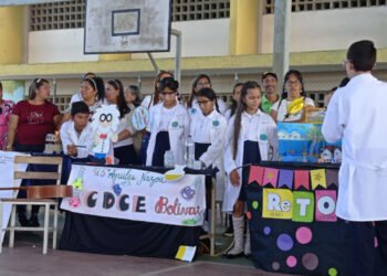 Semilleros científicos de Sucre mostraron su potencial en el evento “La ciencia de da la vuelta al golfo”