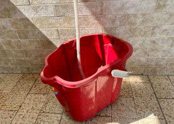 Niño de 13 meses murió por inmersión tras caer dentro de un balde de agua en Cumaná