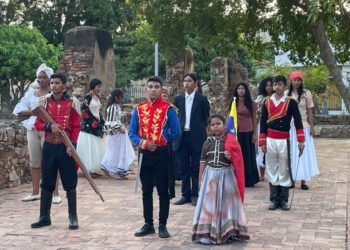En Barcelona reviven la historia con una “experiencia inmersiva” en la Casa Fuerte