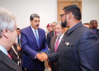 Guyana afirmó que no hay planes para una reunión entre Ali y Maduro