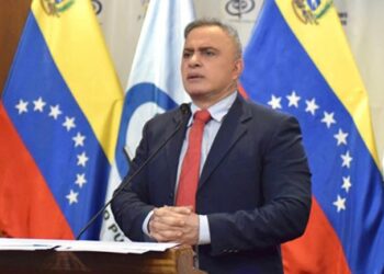 Saab dice que EEUU aplica ley para expulsar migrantes "sin reglas de juicio"