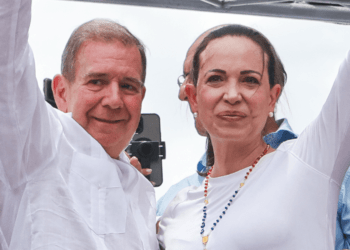 Machado y González Urrutia dicen estar listos para defender los derechos sobre el Esequibo