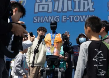 21 kilómetros después, el robot chino Tiangong demuestra que correr ya no es sólo humano