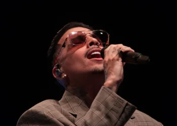 El cantante Rauw Alejandro lanza el single ‘Carita linda’, una carta de amor a Puerto Rico