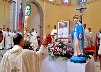 Carupaneros despidieron al Papa Francisco con una misa en la Catedral Santa Rosa