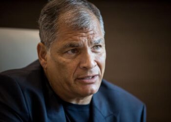 Correa lamenta que Lula y Boric no apoyen su denuncia de "fraude" en elecciones de Ecuador