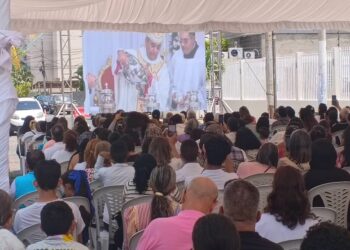 Diócesis de Barcelona realizó la Misa Crismal en la iglesia María Auxiliadora de Lechería