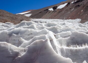 Comunidades en Latinoamérica en riesgo por deshielo de glaciares y subida de nivel del mar