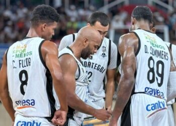 Gladiadores cayó 97-92 ante Cocodrilos en Caracas