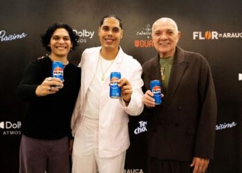 Pepsi y Cines Unidos acompañaron la presentación del disco 50 de Guaco