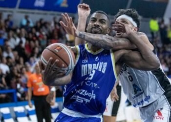 Marinos se quedó con el triunfo en un emocionante duelo ante Gladiadores