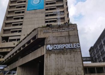 Detienen a tres personas acusadas de "ataque" al sistema eléctrico nacional