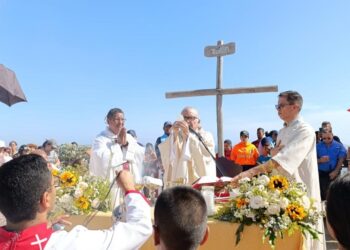 Cumaneses celebraron el Domingo de Resurrección y la bendición del mar