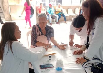 Estudiantes impulsan jornada gratuita para prevenir hipertensión y diabetes en Cumaná