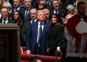Trump amenaza a Putin con sanciones porque piensa que «quizá no quiere detener la guerra»