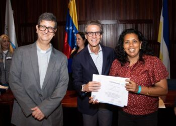Fundación Empresas Polar y la UCAB certifican a egresados del Diplomado en Gerencia Educativa y Comunitaria