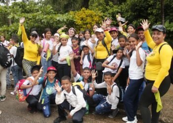 Fundación San José realizó su Octava Eco Caminata para promover valores ambientales en los jóvenes