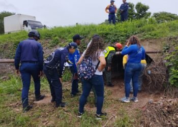 Saves, Ministerio de Obras Públicas y alcaldía iniciaron reparación de alcantarillados en Andrés Eloy Blanco
