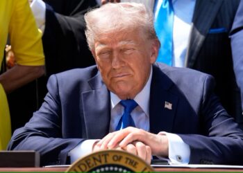 Trump espera que el conflicto entre la India y Pakistán acabe "muy pronto"