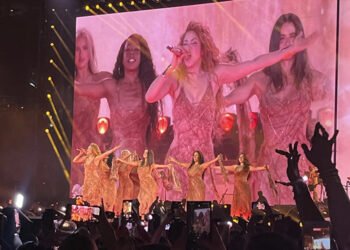 Investigan posible exposición masiva a sarampión en concierto de Shakira en Estados Unidos