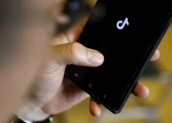 Irlanda multa con 530 millones a TikTok por transferir datos personales de Europa a China