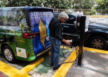 La Venezuela petrolera, con paso lento pero seguro hacia la movilidad eléctrica