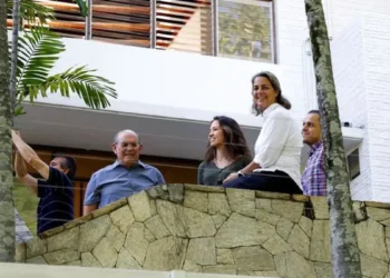 Asilados en la embajada de Argentina habrían logrado salir del país