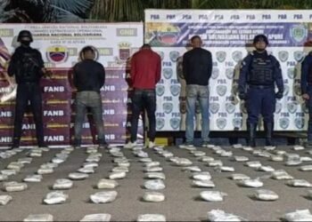 La Policía de Venezuela detiene a tres personas con 369 kilos de marihuana